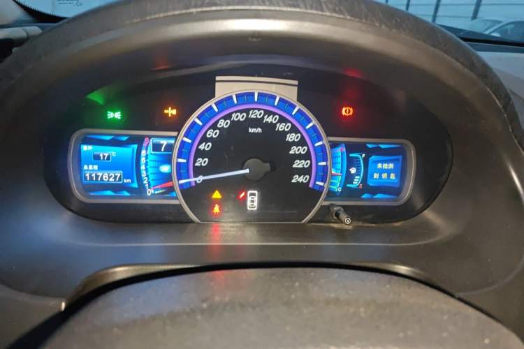 Used BYD S6 2013 Jingyue Edition 2.0L Manual Luxury Model 5 Seats Instrument Cluster