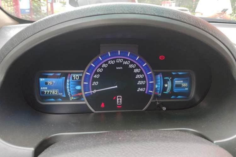 Used BYD S6 2013 Jingyue Edition 2.0L Manual Luxury Model 5 Seats Instrument Cluster