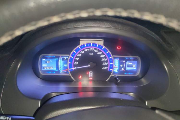Used BYD S6 2013 Jingyue Edition 2.0L Manual Luxury Model 5 Seats Instrument Cluster