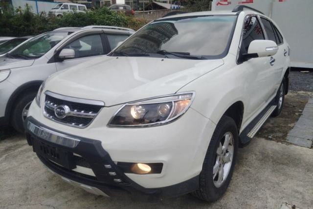 Used BYD S6 2013 Platinum Edition 2.0L Manual Luxury Model