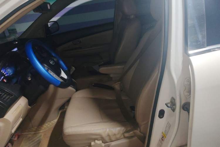 Used BYD S6 2013 Jingyue Edition 2.0L Manual Luxury Model 5 Seats Left Front Seat