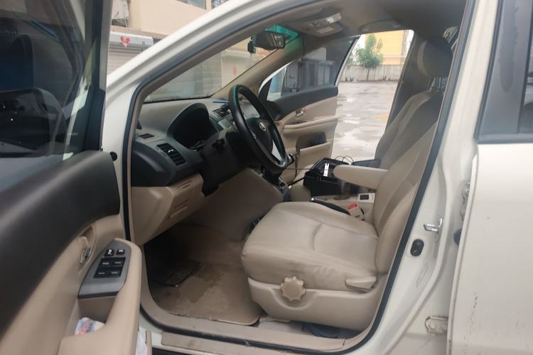 Used BYD S6 2013 Platinum Edition 2.0L Manual Luxury Model Left Front Seat