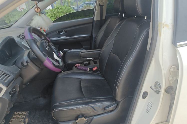 Used BYD S6 2013 Platinum Edition 2.0L Manual Luxury Model Left Front Seat