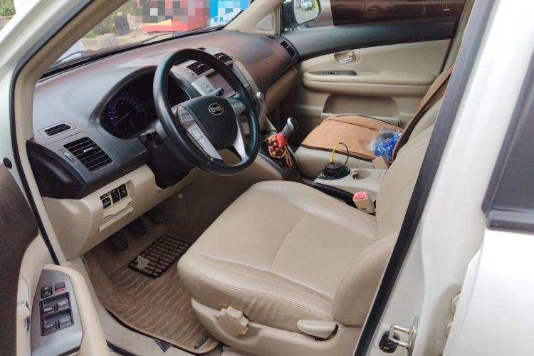 Used BYD S6 2013 Jingyue Edition 2.0L Manual Luxury Model 5 Seats Left Front Seat
