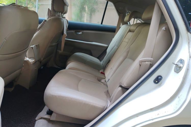 Used BYD S6 2013 Platinum Edition 2.0L Manual Luxury Model Left Rear Seat