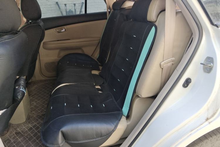 Used BYD S6 2013 Jingyue Edition 2.4L Automatic Elite Model 5 Seats Left Rear Seat