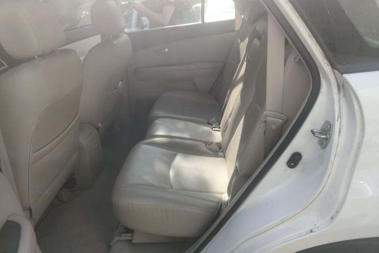 Used BYD S6 2013 Jingyue Edition 2.0L Manual Luxury Model 5 Seats Left Rear Seat