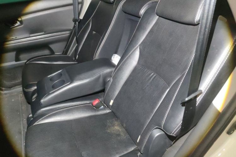 Used BYD S6 2013 Jingyue Edition 2.0L Manual Luxury Model 5 Seats Left Rear Seat