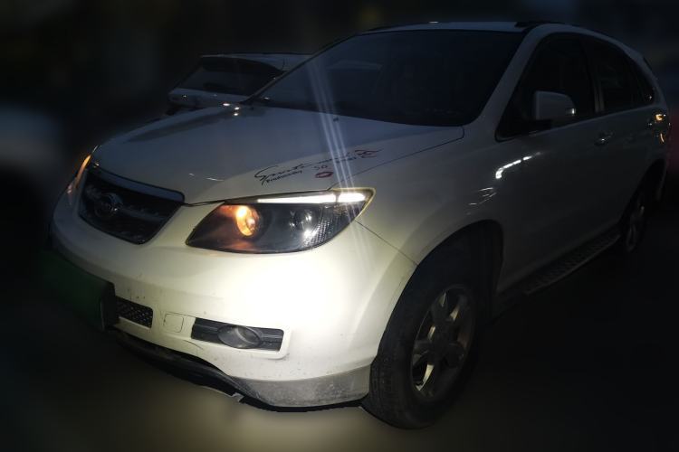 Used BYD S6 2013 Platinum Edition 2.0L Manual Luxury Model Guazi used car, China used car export, Used car for sale, Used cars, Cheapest cars for sale