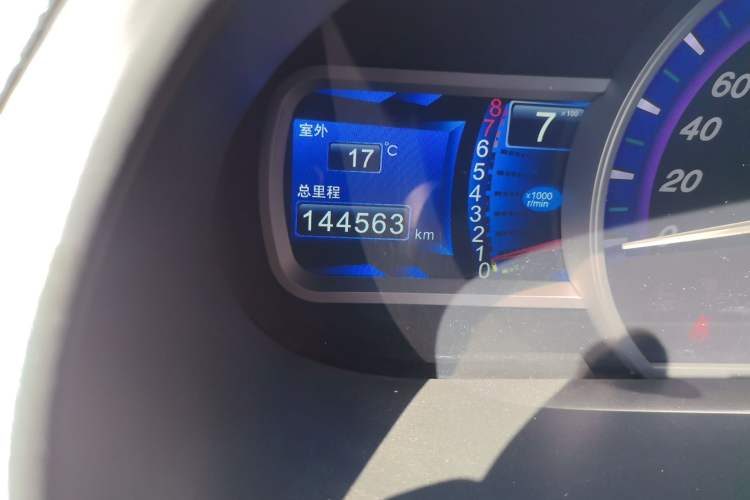 Used BYD S6 2013 Jingyue Edition 2.0L Manual Luxury Model 5 Seats Odometer Close Up