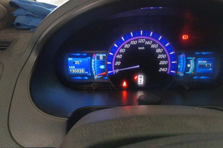 Used BYD S6 2013 Platinum Edition 2.0L Manual Luxury Model Odometer Close Up