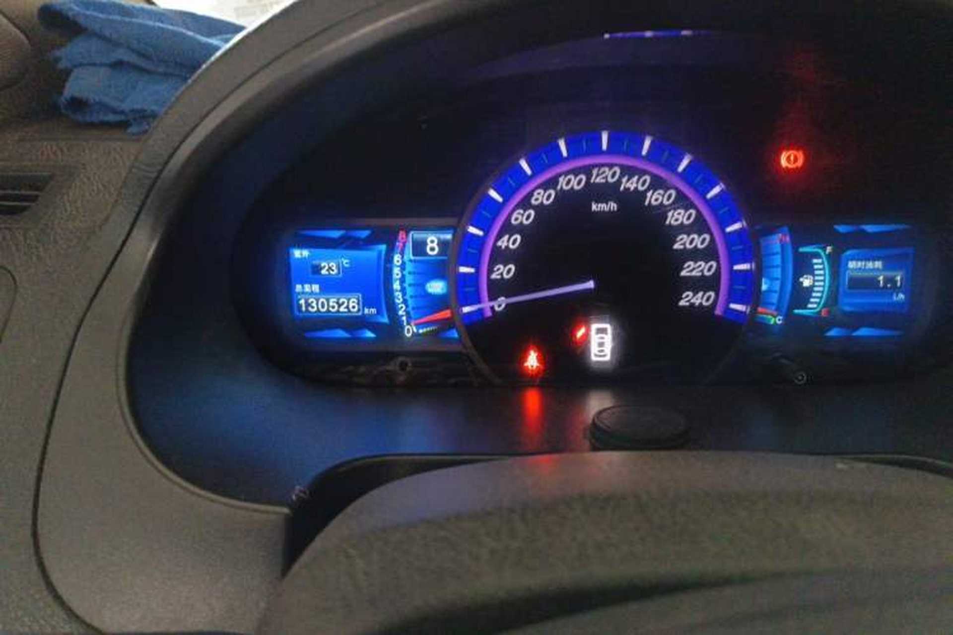 Used BYD S6 2013 Platinum Edition 2.0L Manual Luxury Model Odometer Close Up