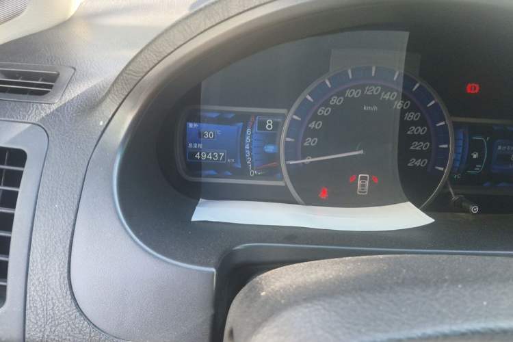 Used BYD S6 2013 Jingyue Edition 2.0L Manual Luxury Model 5 Seats Odometer Close Up