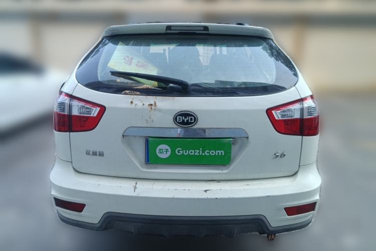 Used BYD S6 2013 Platinum Edition 2.0L Manual Luxury Model Rear