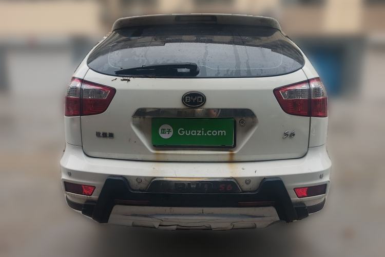 Used BYD S6 2013 Platinum Edition 2.0L Manual Luxury Model Rear