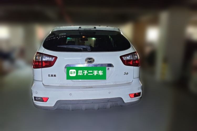Used BYD S6 2013 Platinum Edition 2.0L Manual Luxury Model Rear