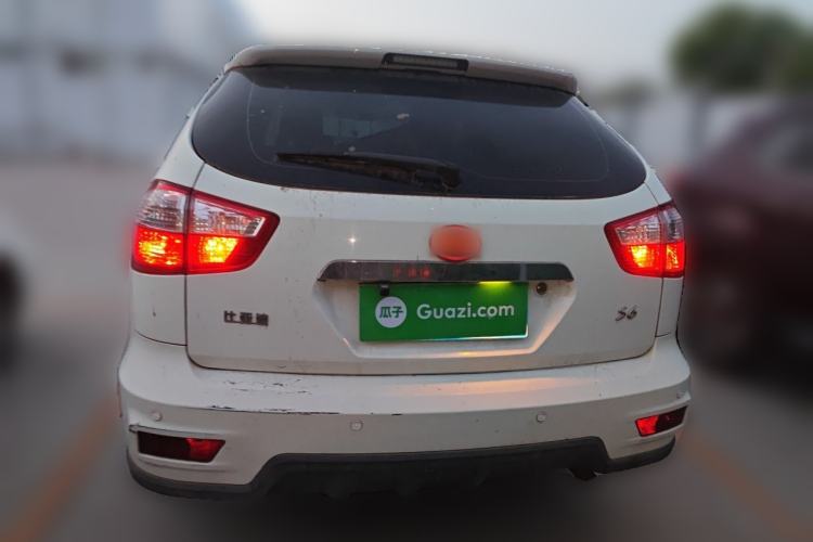 Used BYD S6 2013 Jingyue Edition 2.0L Manual Luxury Model 5 Seats Rear