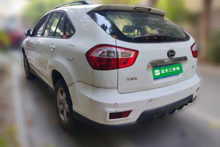 Used BYD S6 2013 Platinum Edition 2.0L Manual Luxury Model Rear Left 45 Deg