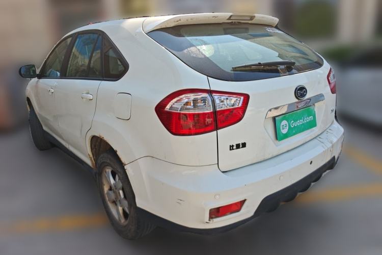 Used BYD S6 2013 Platinum Edition 2.0L Manual Luxury Model Rear Left 45 Deg