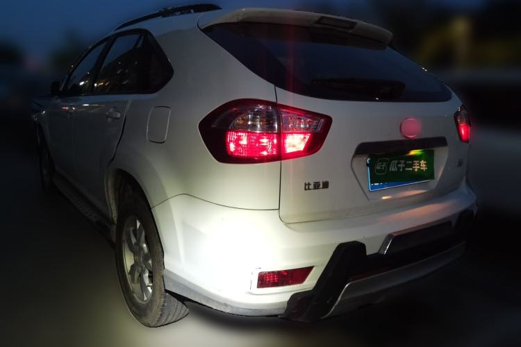 Used BYD S6 2013 Platinum Edition 2.0L Manual Luxury Model Rear Left 45 Deg