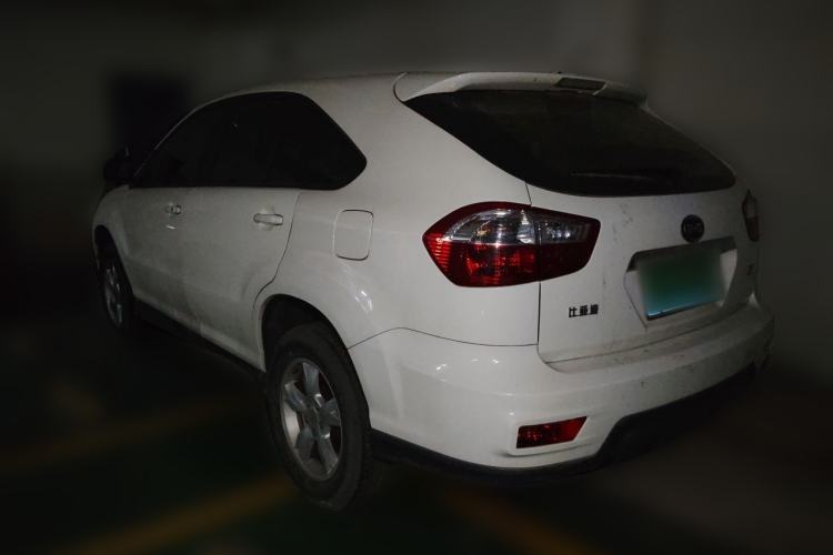 Used BYD S6 2013 Platinum Edition 2.0L Manual Luxury Model Rear Left 45 Deg