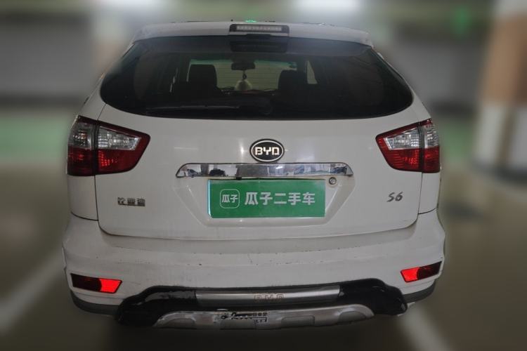 Used BYD S6 2013 Platinum Edition 2.0L Manual Luxury Model Rear