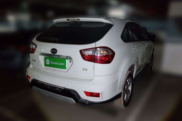 Used BYD S6 2013 Platinum Edition 2.0L Manual Luxury Model Rear Right 45 Deg