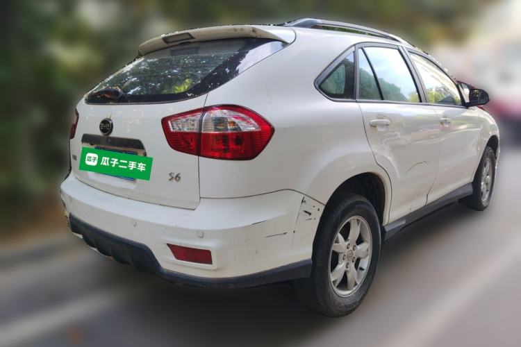 Used BYD S6 2013 Platinum Edition 2.0L Manual Luxury Model Rear Right 45 Deg