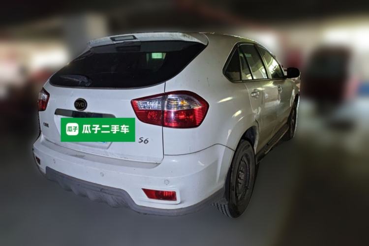 Used BYD S6 2013 Platinum Edition 2.0L Manual Luxury Model Rear Right 45 Deg