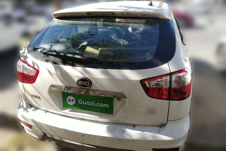 Used BYD S6 2013 Platinum Edition 2.0L Manual Luxury Model Rear