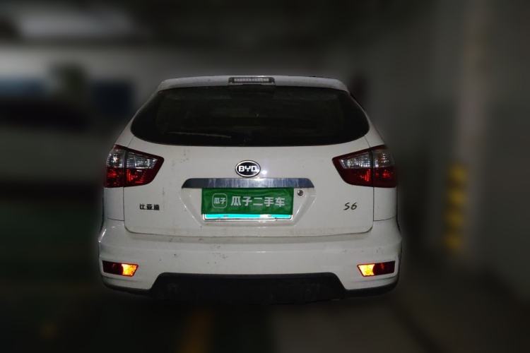 Used BYD S6 2013 Platinum Edition 2.0L Manual Luxury Model Rear