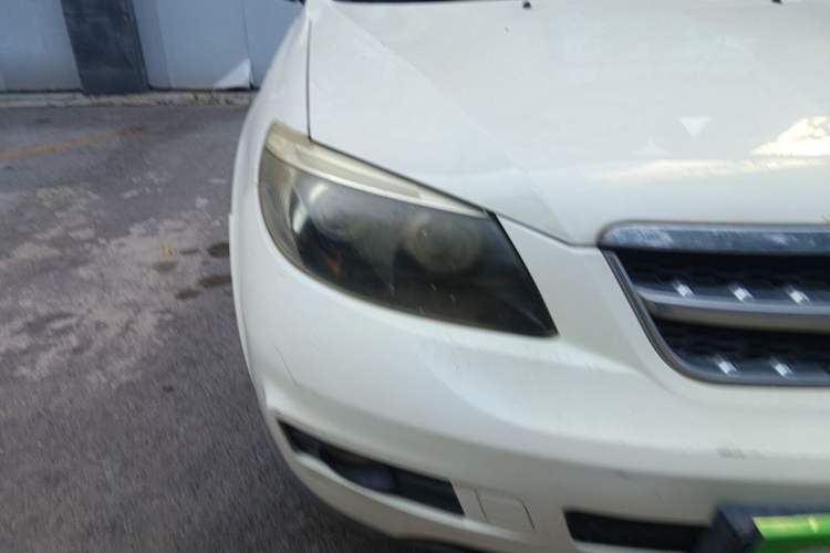 Used BYD S6 2013 Platinum Edition 2.0L Manual Luxury Model Right Front Headlight