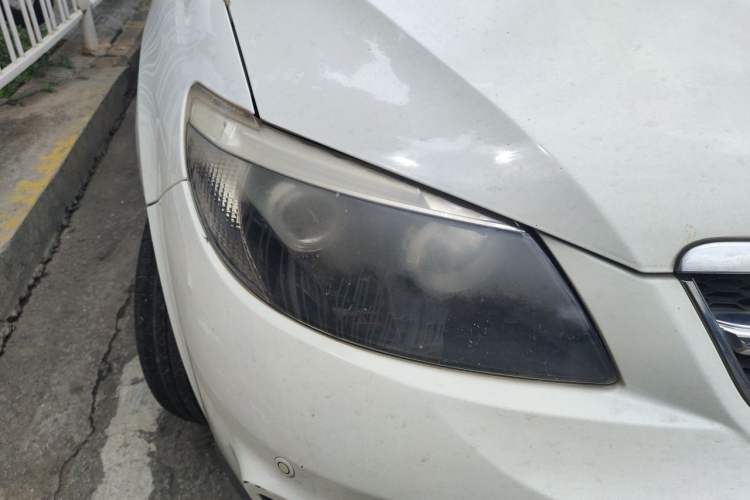 Used BYD S6 2013 Platinum Edition 2.4L Automatic Luxury Model Right Front Headlight