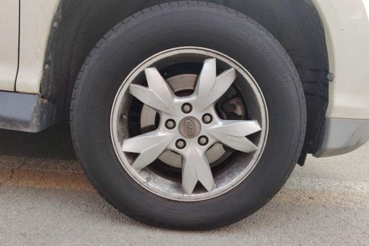 Used BYD S6 2013 Jingyue Edition 2.0L Manual Luxury Model 5 Seats Right Front Wheel Hub