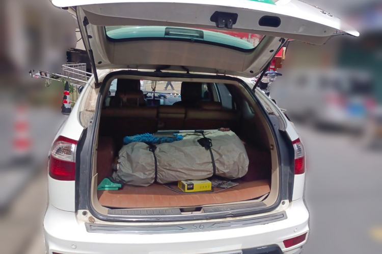 Used BYD S6 2013 Jingyue Edition 2.4L Automatic Elite Model 5 Seats Trunk