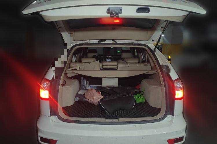 Used BYD S6 2013 Platinum Edition 2.0L Manual Luxury Model Trunk