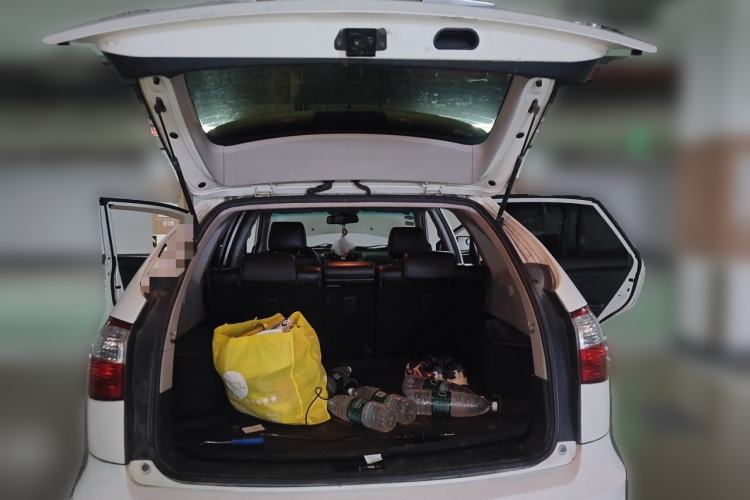Used BYD S6 2013 Platinum Edition 2.0L Manual Luxury Model Trunk