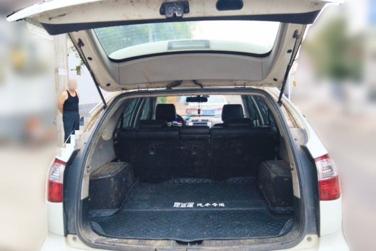 Used BYD S6 2013 Platinum Edition 2.0L Manual Luxury Model Trunk