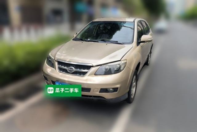 Used BYD S6 2013 Jingyue Edition 2.0L Manual Luxury Model 5 Seats