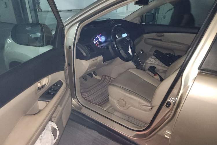 Used BYD S6 2013 Platinum Edition 2.0L Manual Luxury Model Driver Seat