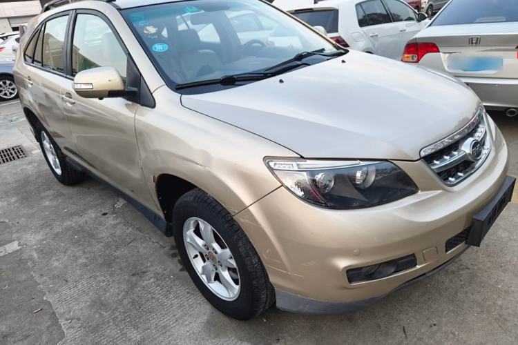 Used BYD S6 2013 Platinum Edition 2.4L Automatic Luxury Model Exterior 2