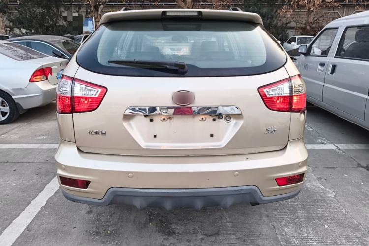 Used BYD S6 2013 Platinum Edition 2.4L Automatic Luxury Model Exterior 4
