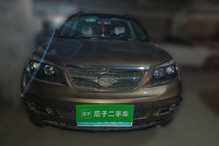 Used BYD S6 2013 Jingyue Edition 2.4L Automatic Luxury Model 5 Seats Front