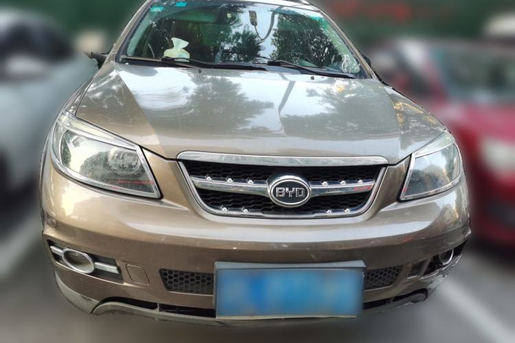 Used BYD S6 2013 Jingyue Edition 2.0L Manual Luxury Model 5 Seats Front