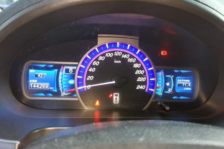 Used BYD S6 2013 Jingyue Edition 2.0L Manual Luxury Model 5 Seats Instrument Cluster