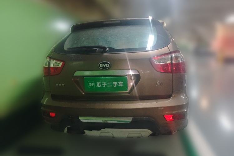 Used BYD S6 2013 Jingyue Edition 2.0L Manual Luxury Model 5 Seats Rear