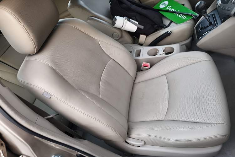 Used BYD S6 2013 Platinum Edition 2.4L Automatic Luxury Model Right Front Seat