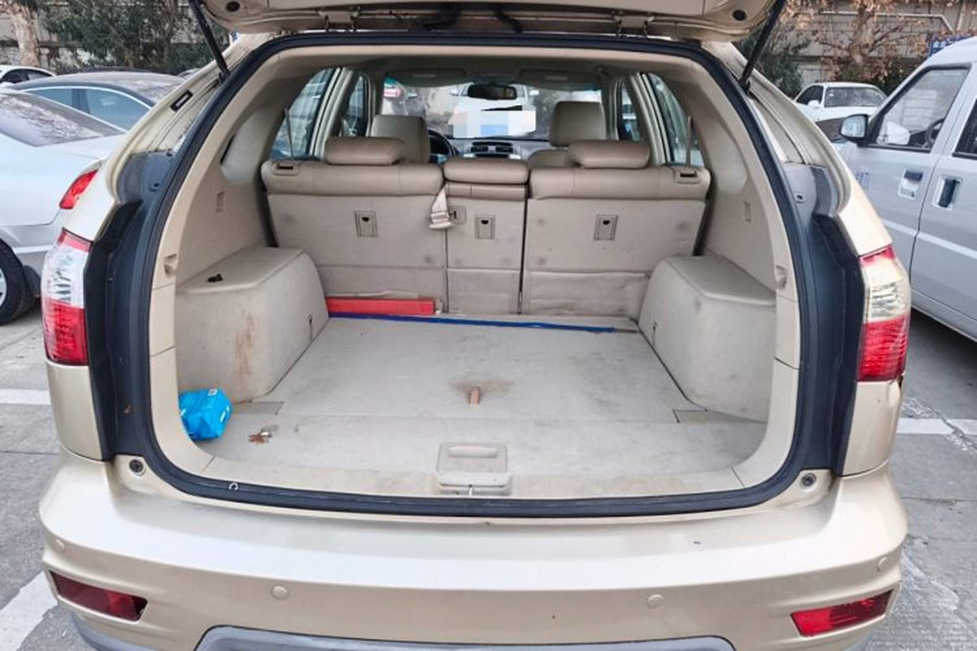 Used BYD S6 2013 Platinum Edition 2.4L Automatic Luxury Model Trunk