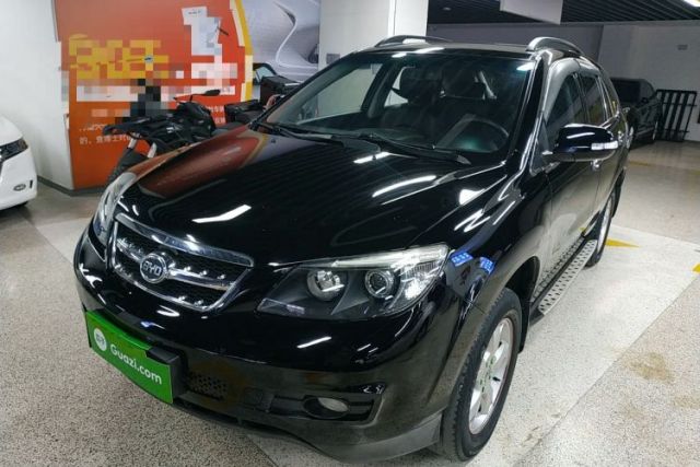 Used BYD S6 2014 2.0L Manual Luxury 5-Seater