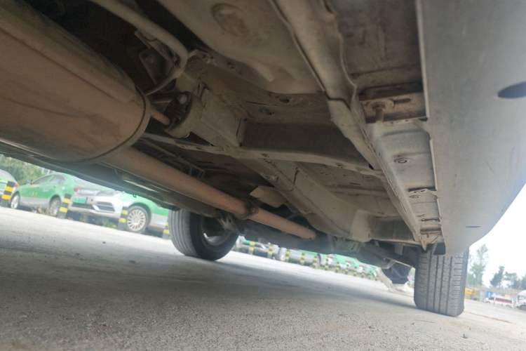 Used BYD S6 2014 1.5TI Manual Luxury 5-Seater Chassis Front Right